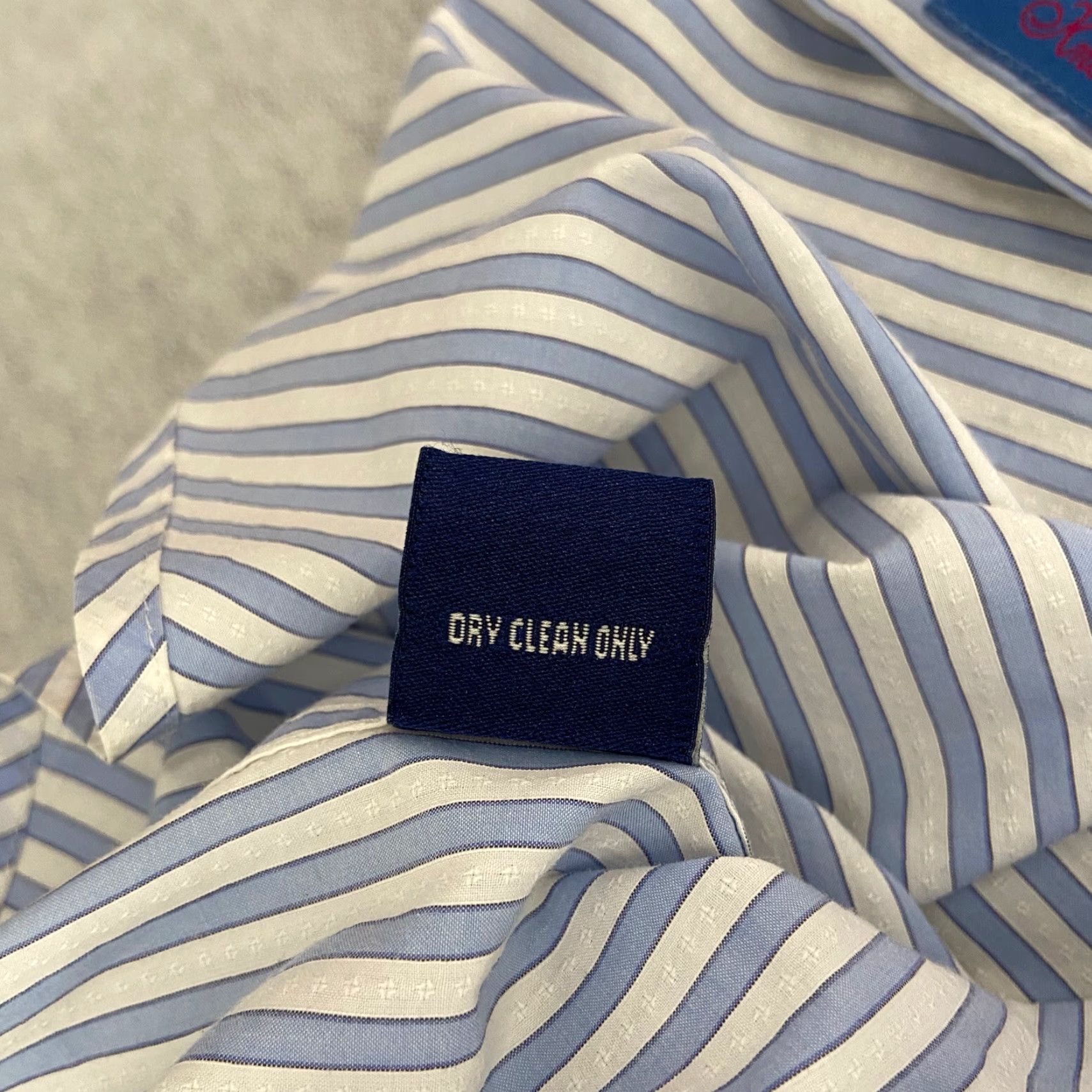 Robert Graham VINTAGE Robert Graham Shirt Men Adult Medium Blue White Striped Button-Up Long Sleeve Casual Size US M / EU 48-50 / 2 - 7 Thumbnail