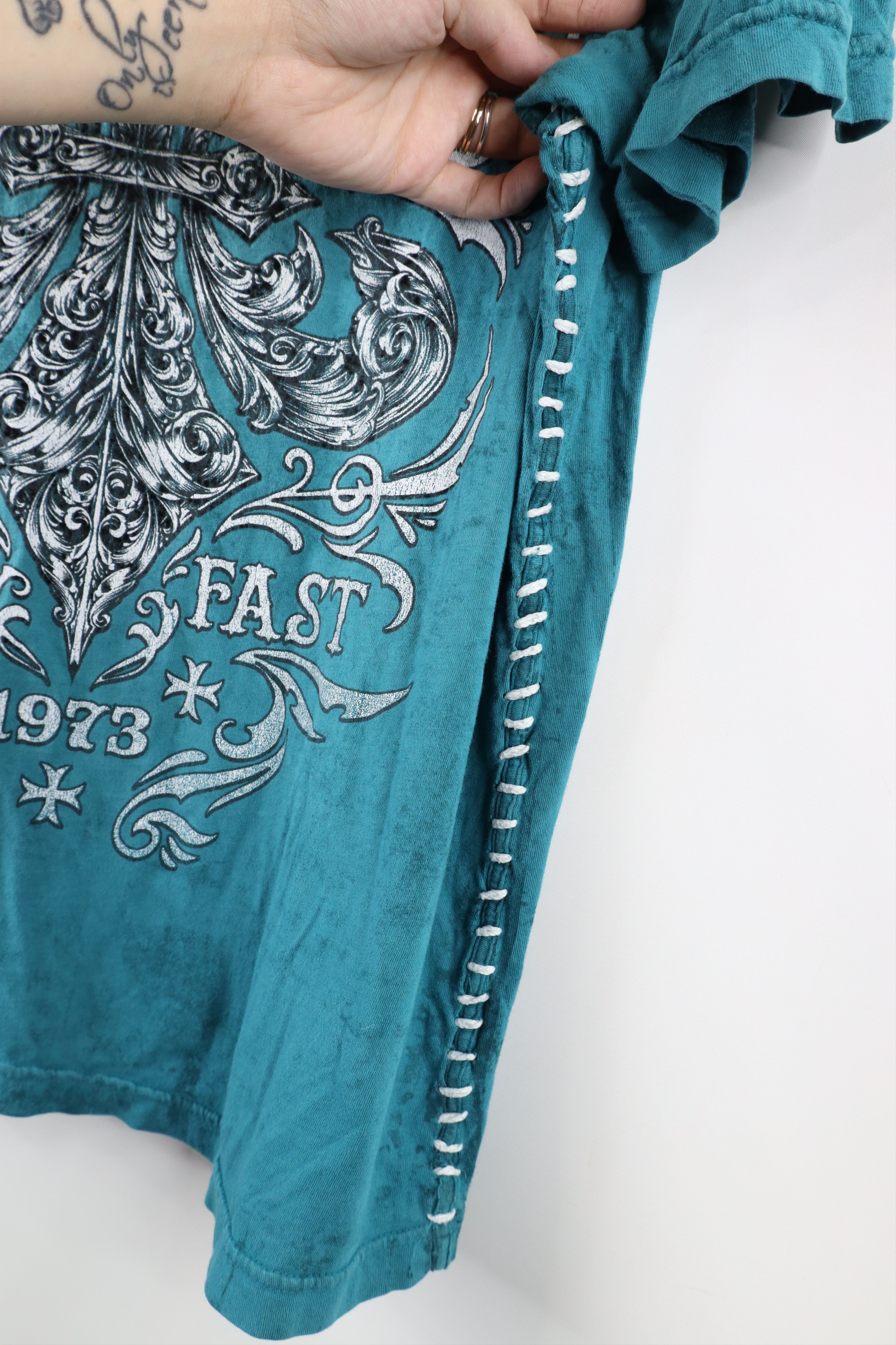 Affliction × Vintage Vintage Affliction Fleur de Lis UFC MMA Fighting T-Shirt USA Size US L / EU 52-54 / 3 - 4 Thumbnail
