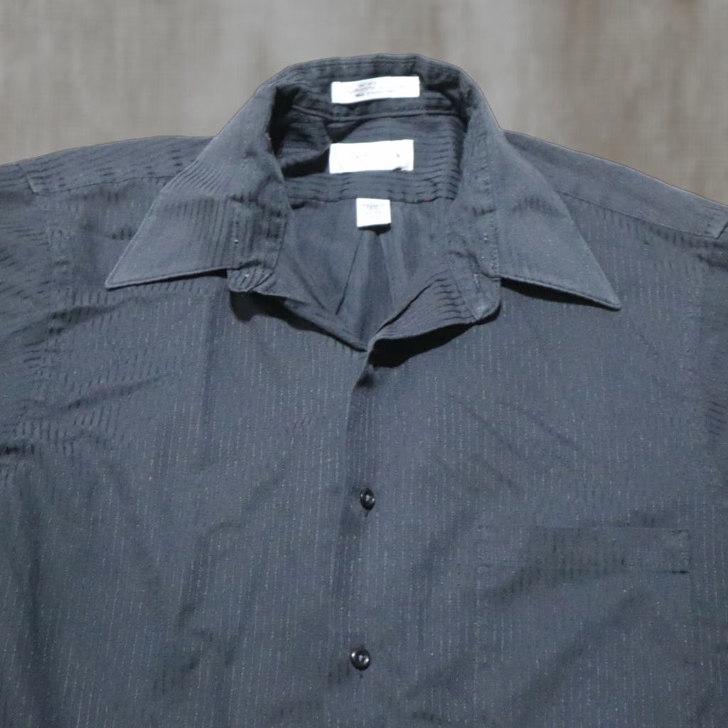 Van Heusen Van Heusen Black Stripe Dress Button Down Shirt Men's Size Medium 15-15.5 32/33 Size 40R - 1 Thumbnail