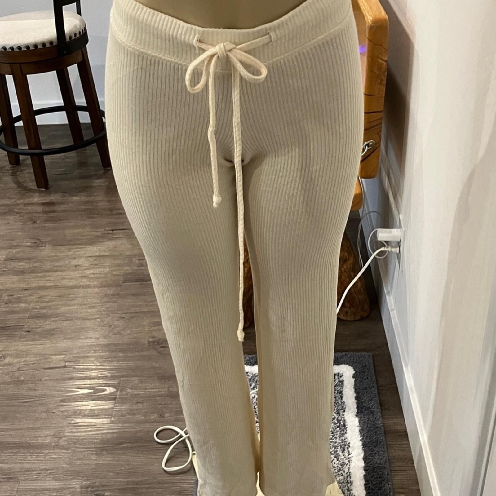 The Unbranded Brand NWOT Elegant Cream Ribbed Pajama Pants Size ONE SIZE - 1 Thumbnail