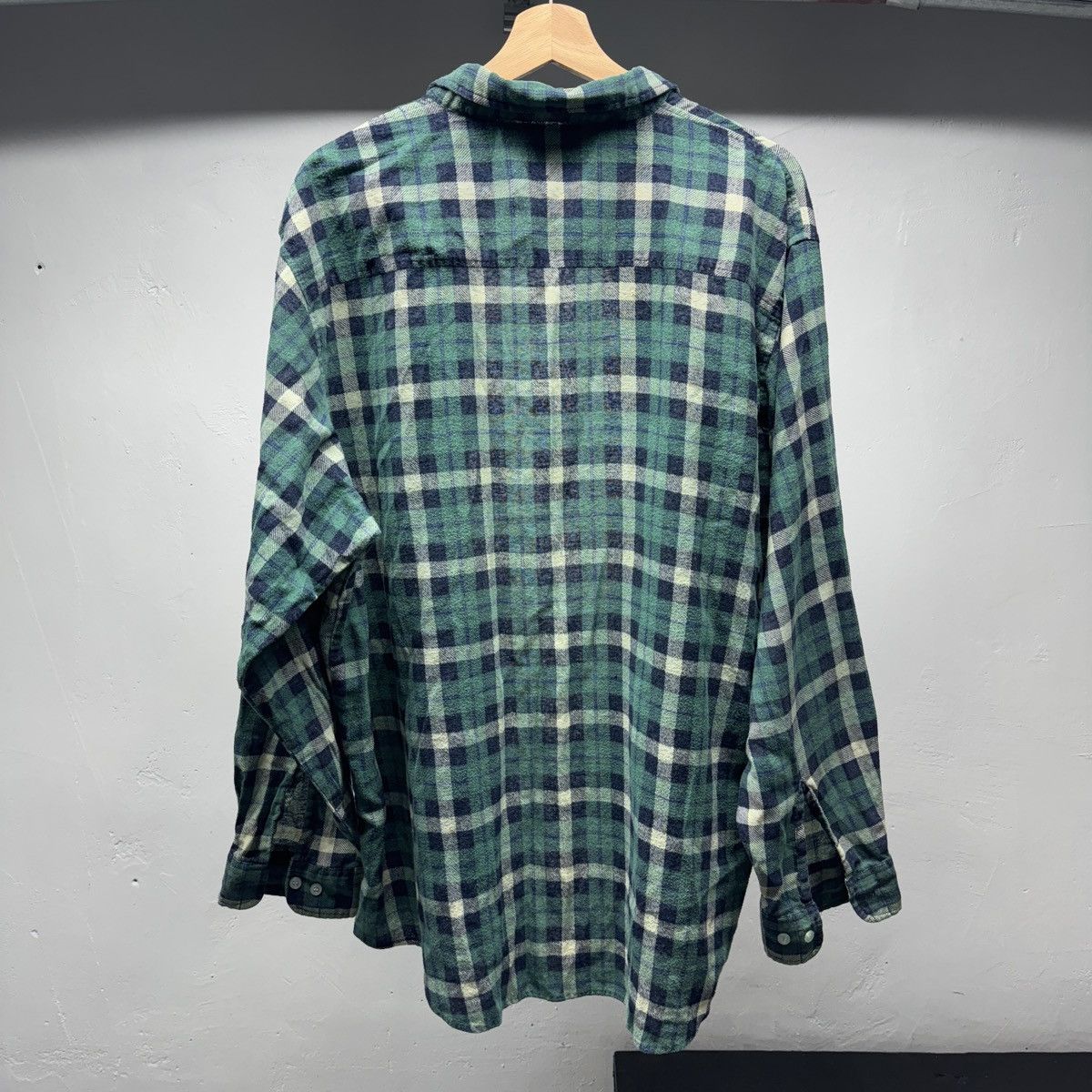 Vintage Thrashed Faded Distressed Plaid Flannel Shirt ERD Grunge Size US XXL / EU 58 / 5 - 2 Thumbnail