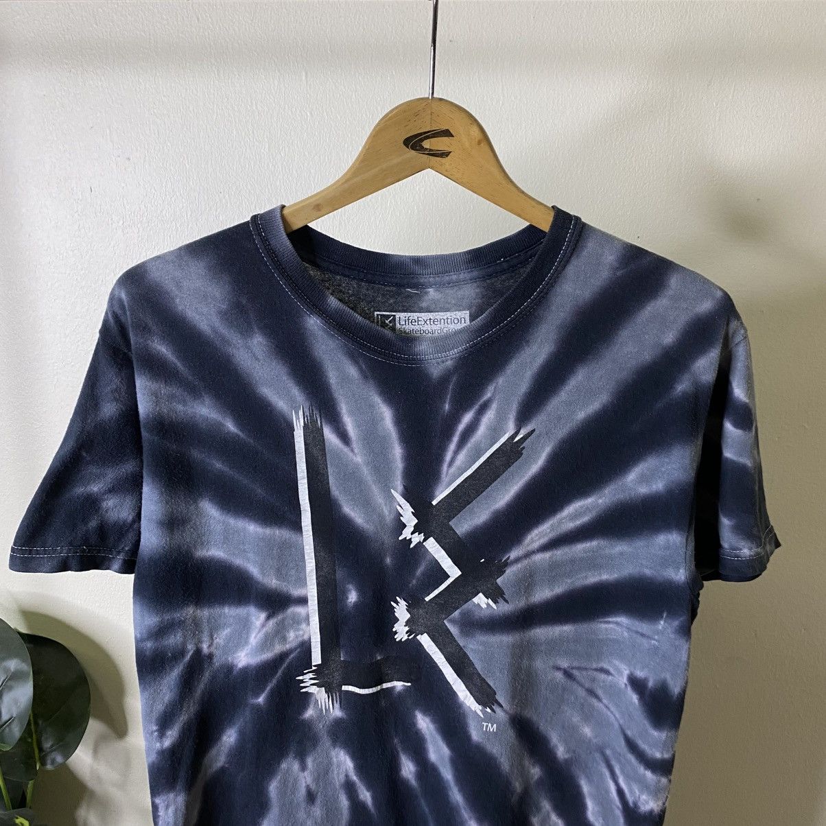 Vintage Y2K Life Extension Skateboard Group Tie Dye T shirt Size US S / EU 44-46 / 1 - 2 Thumbnail