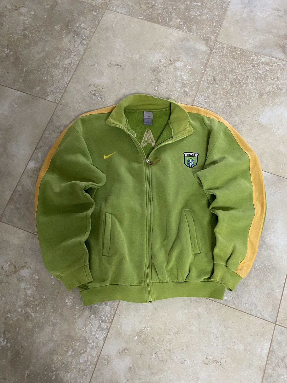 Nike Vintage Nike BRASIL Zip Hoodie Big Logo Cropped Streetwear Size US L / EU 52-54 / 3 - 5 Thumbnail