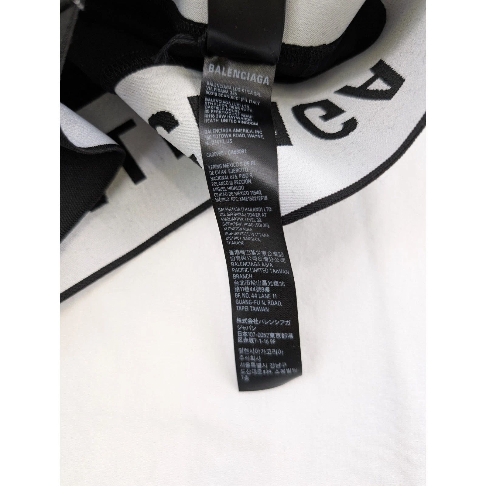 Balenciaga o1rshd1 Q:2 / Size: XL / Midway Boxer Brief Shorts in Black Size US 36 / EU 52 - 15 Thumbnail