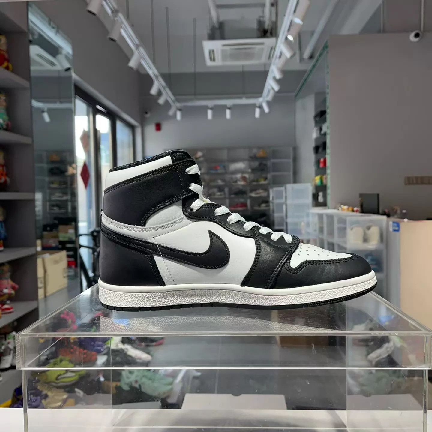 Nike Air Jordan 1 85 Panda 42 Size US 9 / EU 42 - 5 Thumbnail
