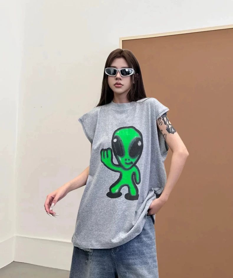 Balenciaga Balenciaga Alien smiling face luminous vest gray sleeveles Size US S / EU 44-46 / 1 - 7 Thumbnail
