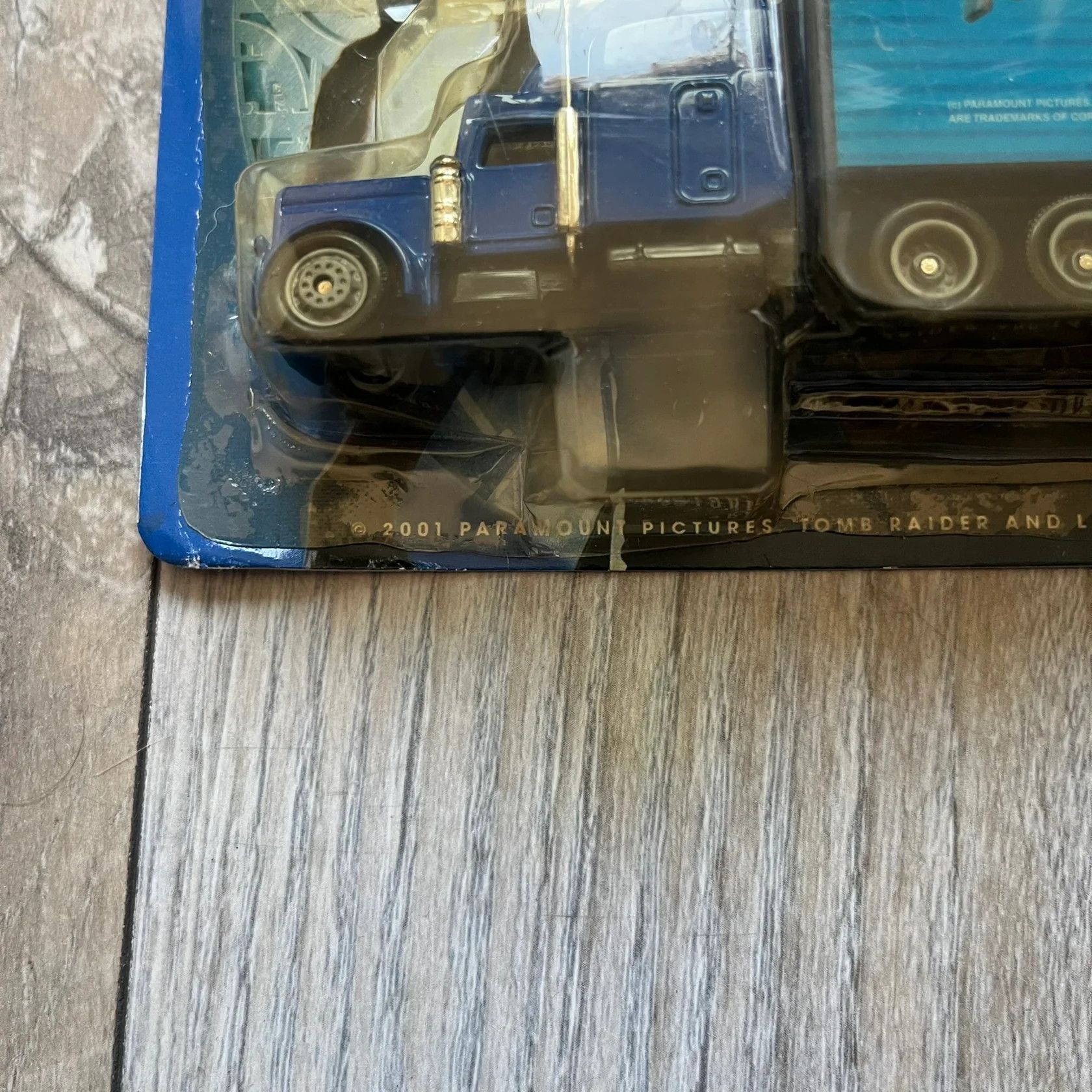 Pepsi Pepsi 2001 Lara Croft Tomb Raider 1:87 Delivery Truck Model Size ONE SIZE - 4 Thumbnail