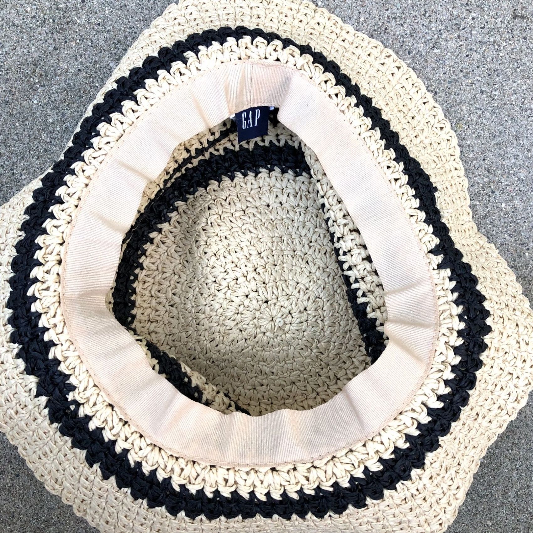 Gap VTG Gap Crochet Packable Bucket Sun Hat Women's One Size Travel Cap Beige Hats Mens Womens Girls Boys? Size ONE SIZE - 5 Thumbnail