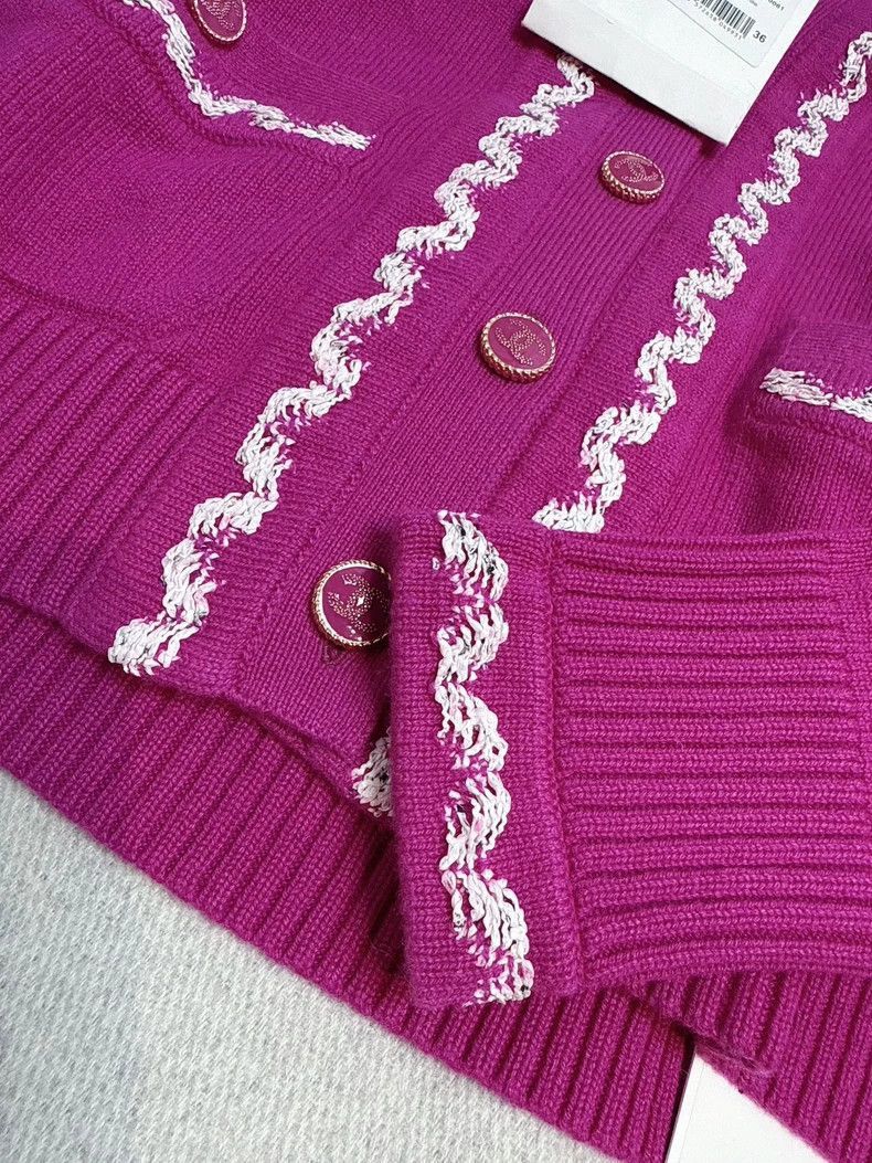 Chanel Chanel 21p Pink CC Cashmere Cardigan Size M / US 6-8 / IT 42-44 - 5 Thumbnail