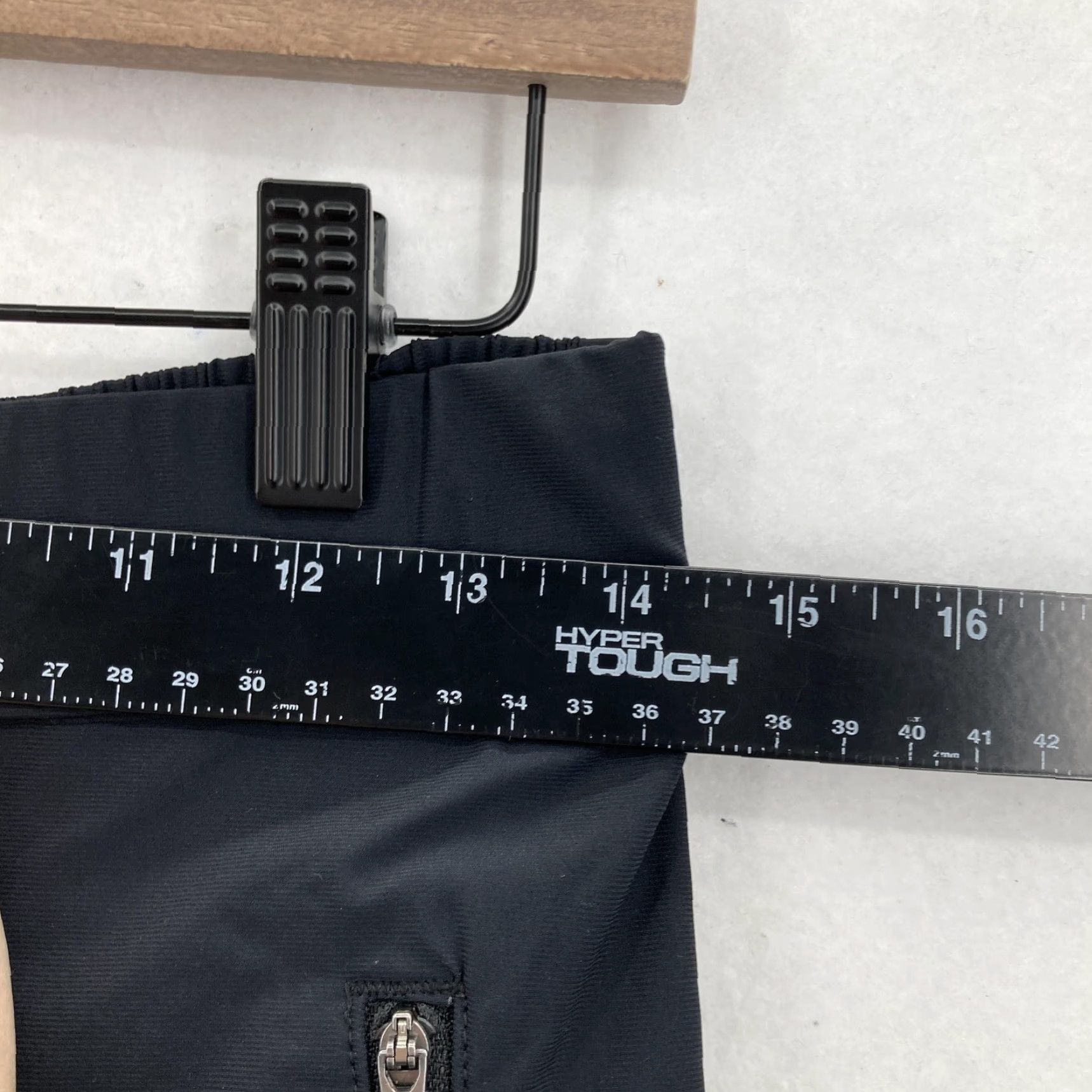 Tommy Bahama Tommy Bahama Pants Womens Black Elastic Zip Pocket Ankle Tapered 28in Inseam Nylon Spandex Golf & Tennis Pockets Preppy Size 32" / US 10 / IT 46 - 5 Thumbnail