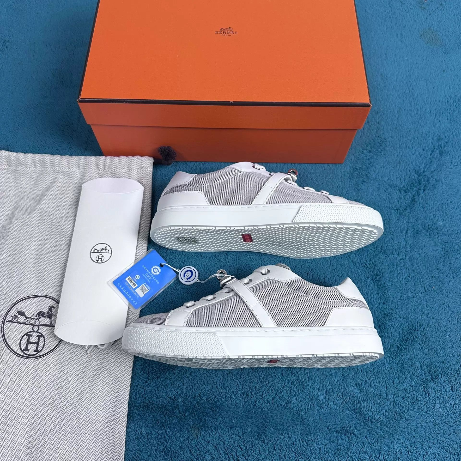 Hermes Hermès day canvas low-top sneakers gray & white 36.5 Size US 6 / IT 36 - 2 Thumbnail