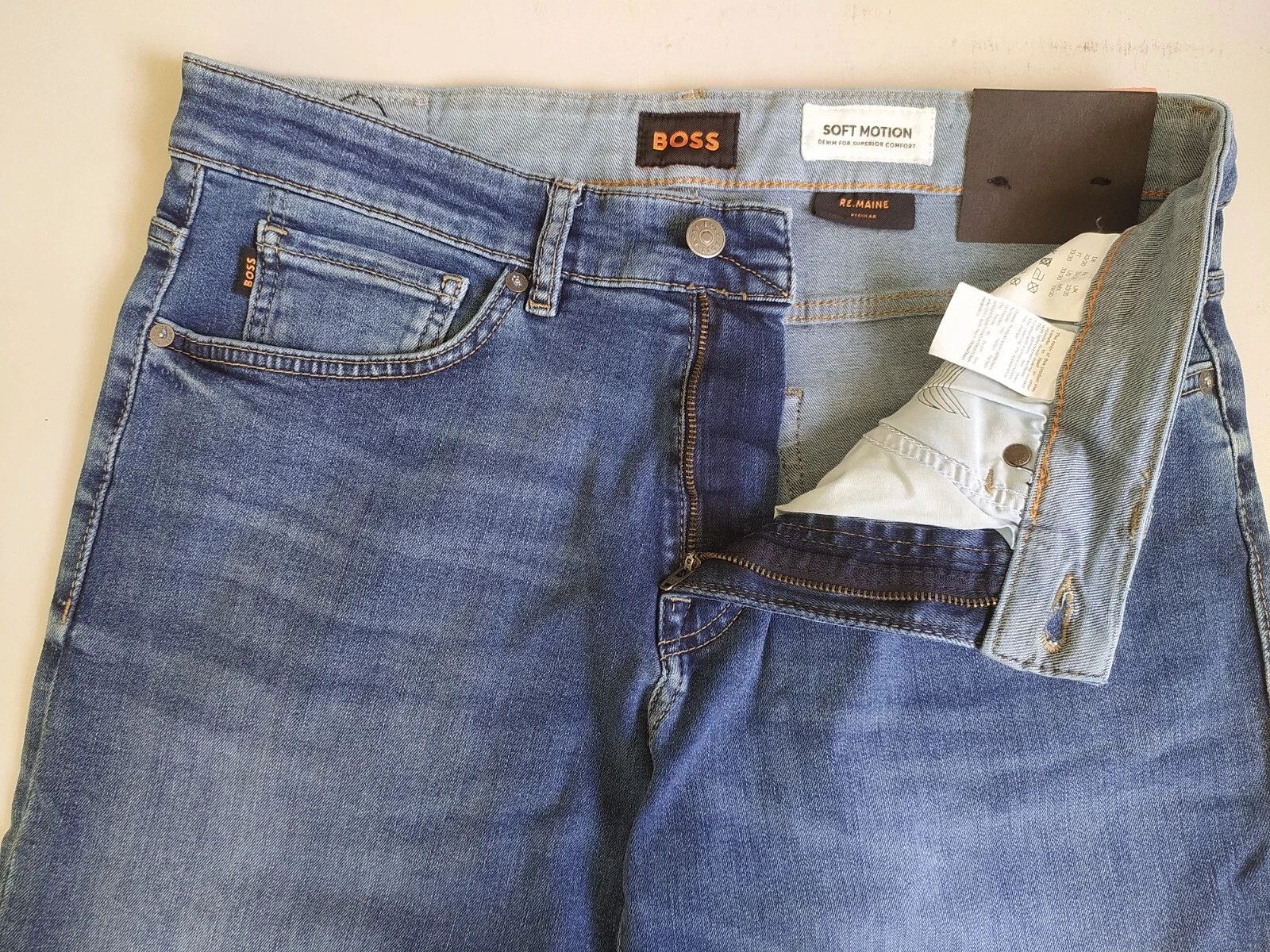 Hugo Boss HUGO BOSS RE.MAINE Regular fit men's Jeans T 1246 Size US 33 - 5 Thumbnail