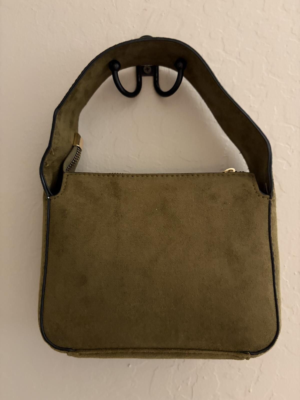 Other City Trends Shoulder Bag with Gold Accents Size ONE SIZE - 4 Thumbnail