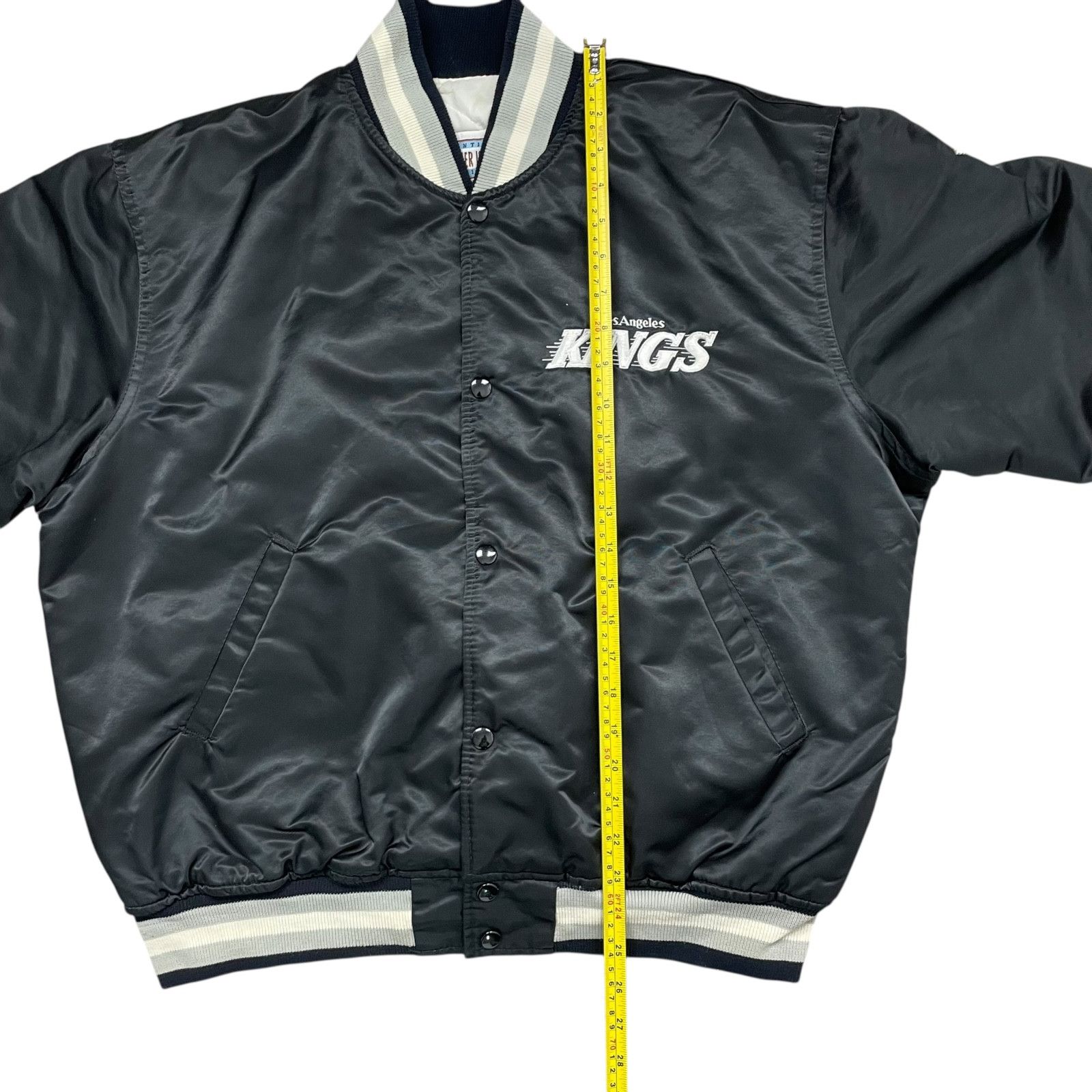 NHL VTG 90s LOS ANGELES KINGS STARTER SATIN BOMBER JACKET L Size US L / EU 52-54 / 3 - 15 Thumbnail