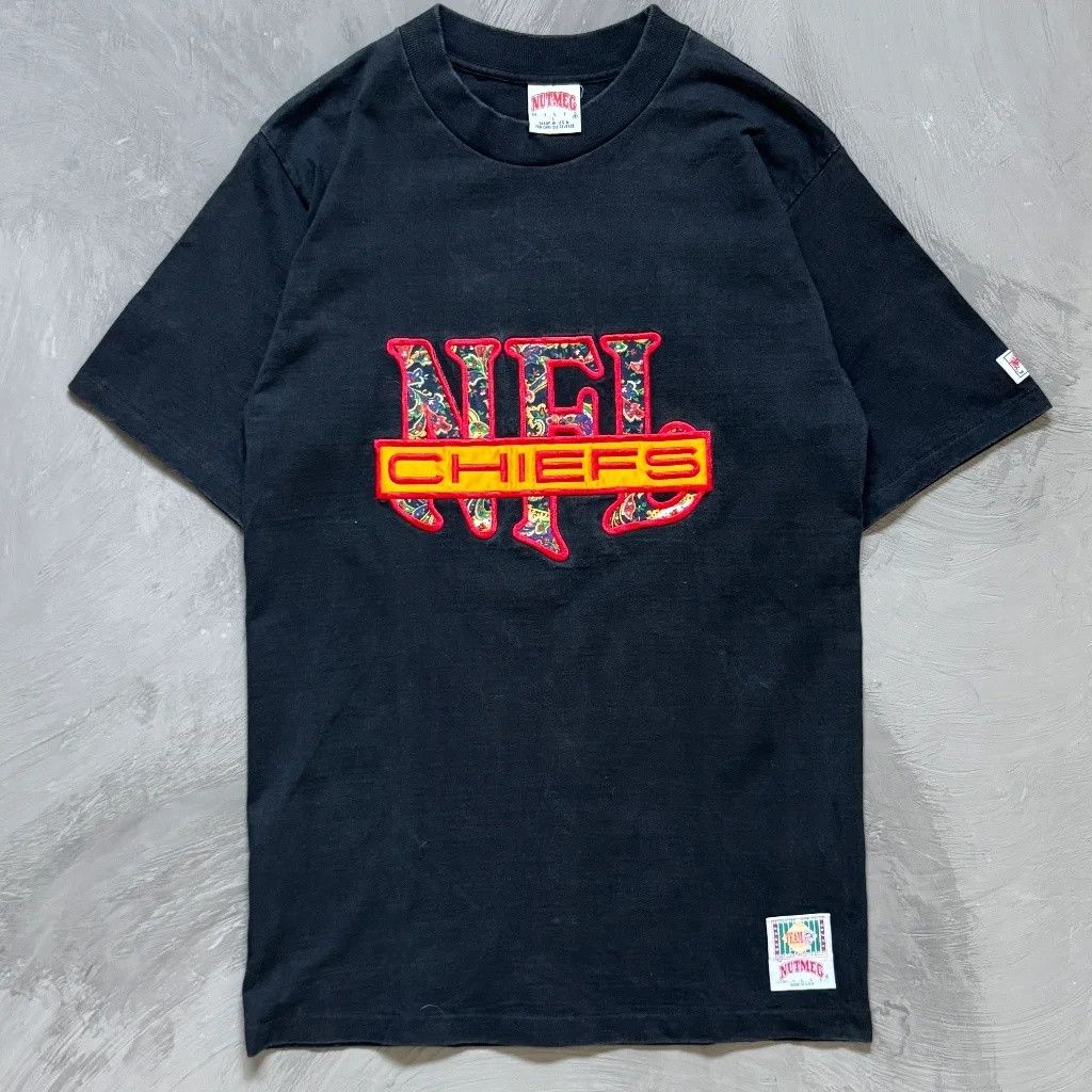Nutmeg NFL - Kansas City Chiefs Embroidered Black Short Sleeve Tee - Small |612| Size US M / EU 48-50 / 2 - 1 Thumbnail