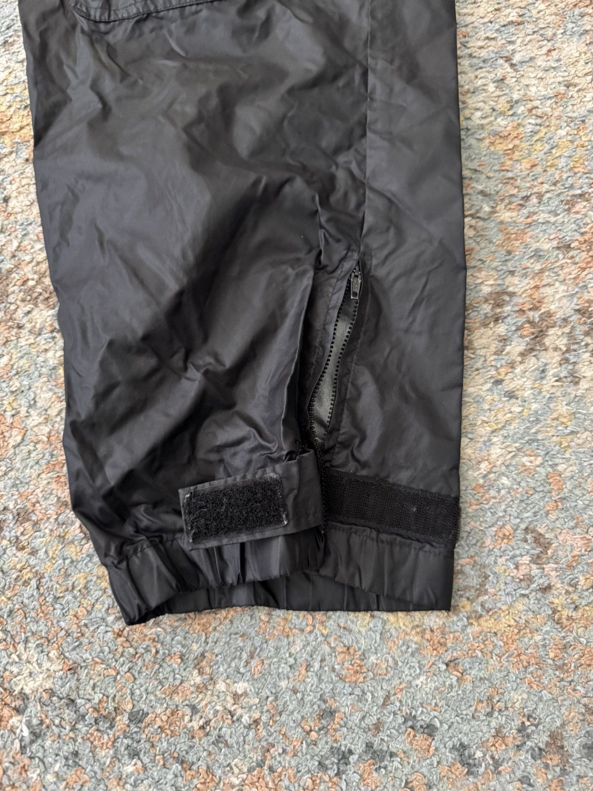 Vintage VTG 90s Tommy Hilfiger Track Pants 32 Large Black Size US 32 / EU 48 - 2 Thumbnail
