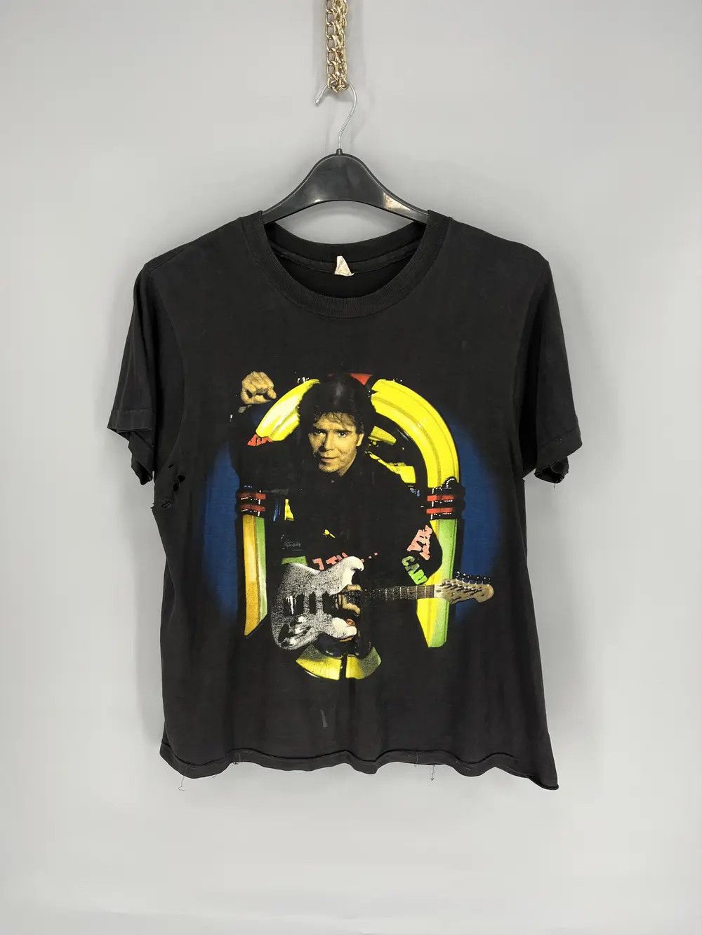 Band Tees Vintage 1994 CLIFF RICHARD Band Tour Rock T-shirt Streetwear Size US M / EU 48-50 / 2 - 1 Thumbnail