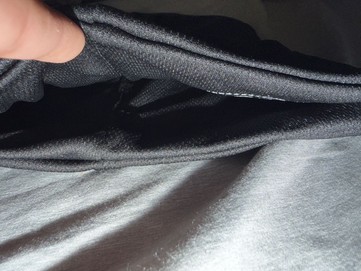Yeezy YEEZY DONDA MASK / ZIPPER MASK IN BLACK (BRAND NEW) Size ONE SIZE - 5 Thumbnail
