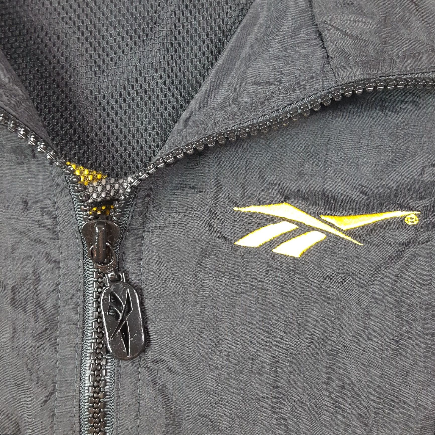 Reebok VINTAGE Reebok Women's Jacket S Black Yellow Windbreaker Logo Zip Up Retro 90s Casual Sports Size S / US 4 / IT 40 - 3 Thumbnail