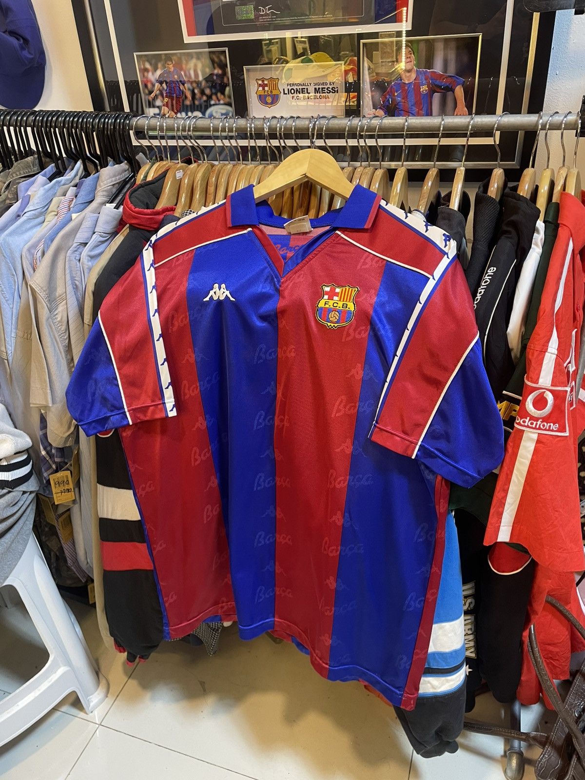 Other Vintage 1993-1994 FC Barcelona Home Kit Size US L / EU 52-54 / 3 - 1 Thumbnail