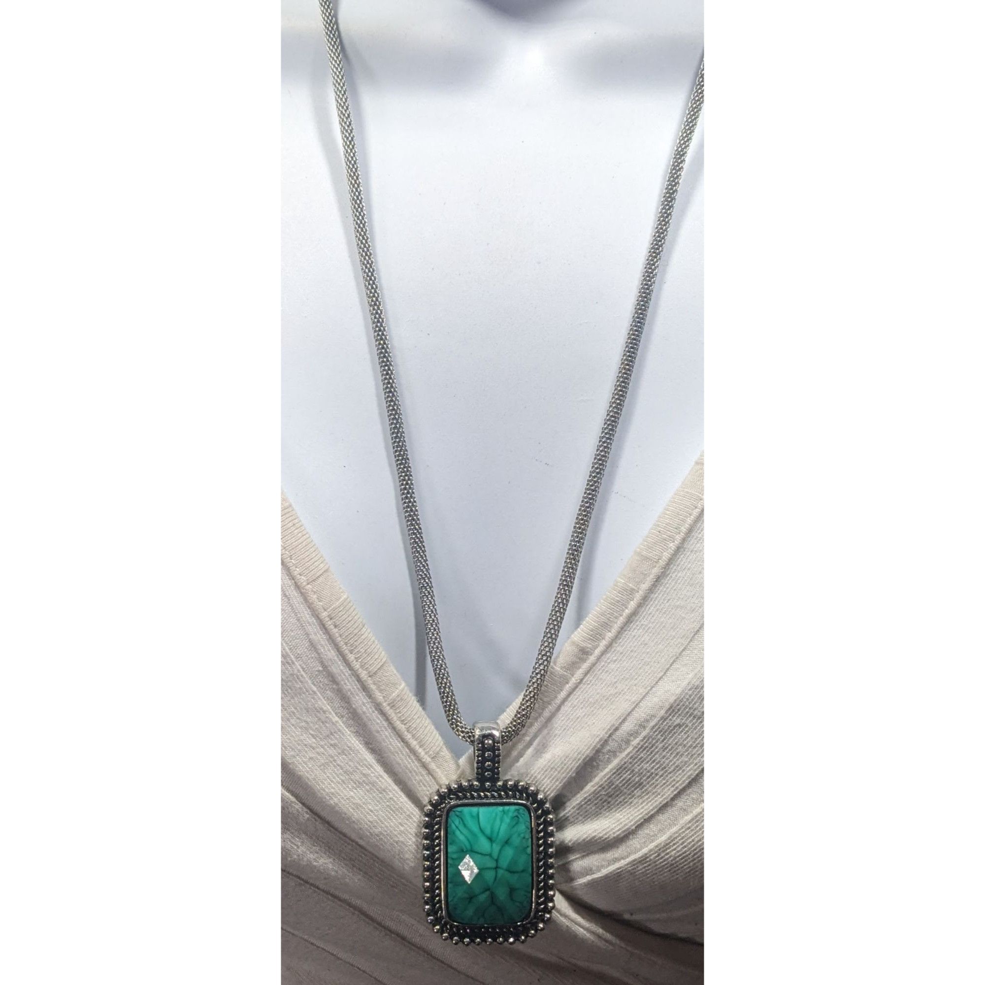 Other Funky Faceted Turquoise Tone Pendant Necklace Size ONE SIZE - 4 Thumbnail