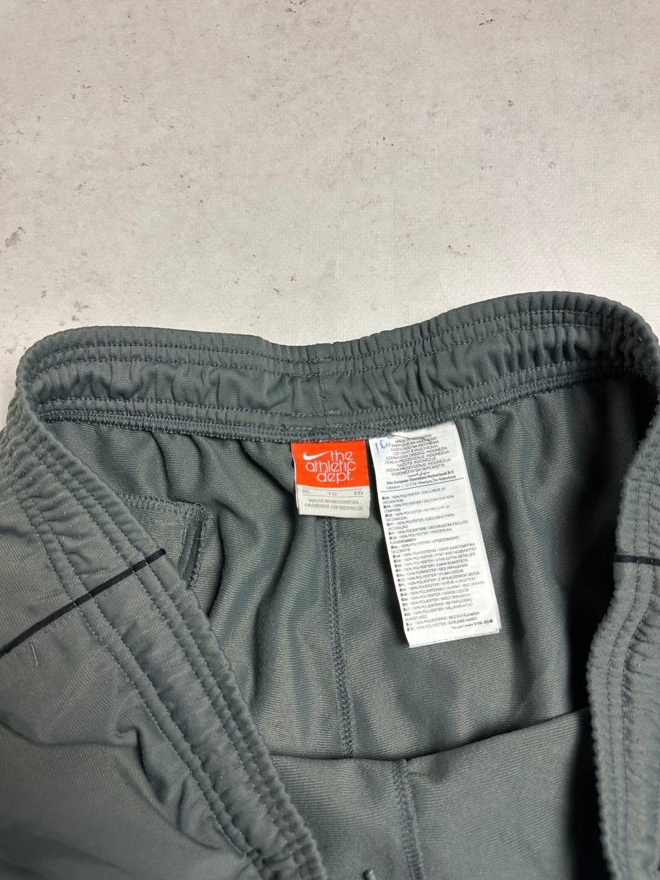 Nike × Vintage Vintage Nike Swoosh Baggy Trackpants Y2K XL Size US 36 / EU 52 - 4 Thumbnail
