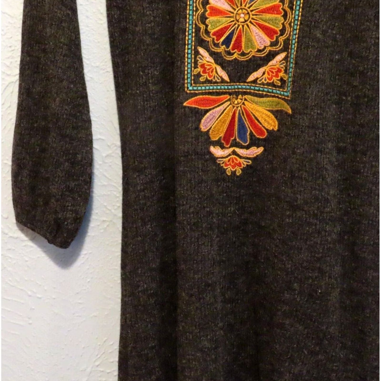 Vintage THML Dress Womens XS Long Sleeve Floral Embroidered Lined Striped Dark Gray V-Neck Tie Knee Length Flutter Sleeve Shift Casual Womens Size XS / US 0-2 / IT 36-38 - 4 Thumbnail