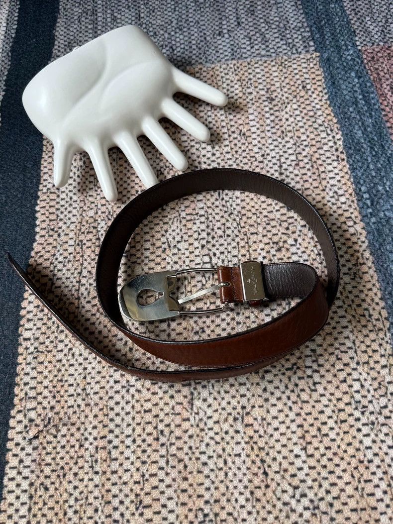 Vivienne Westwood Vivienne Westwood A large safety pin belt Size ONE SIZE - 5 Thumbnail