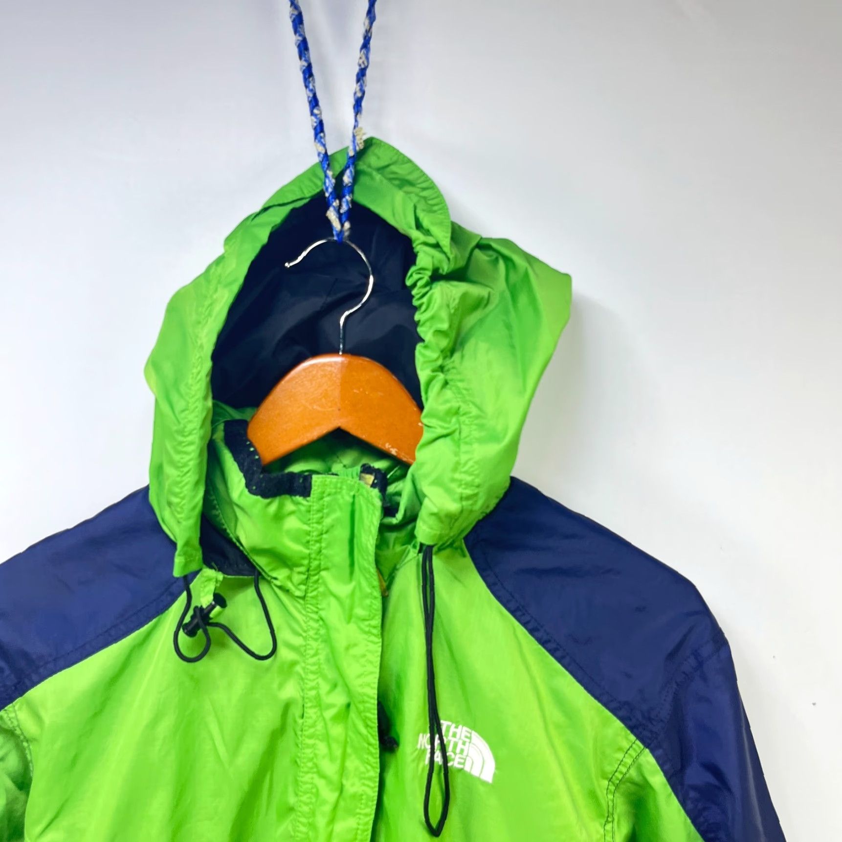 The North Face VINTAGE The North Face Mountain Shell Jacket Women M Green Camouflage 90s Rain Coat Pockets All Seasons Size M / US 6-8 / IT 42-44 - 2 Thumbnail
