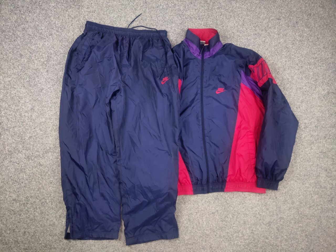 Nike Vintage 90's Nike Swoosh Tracksuit Bright neon Pants Jacket Size US L / EU 52-54 / 3 - 18 Thumbnail
