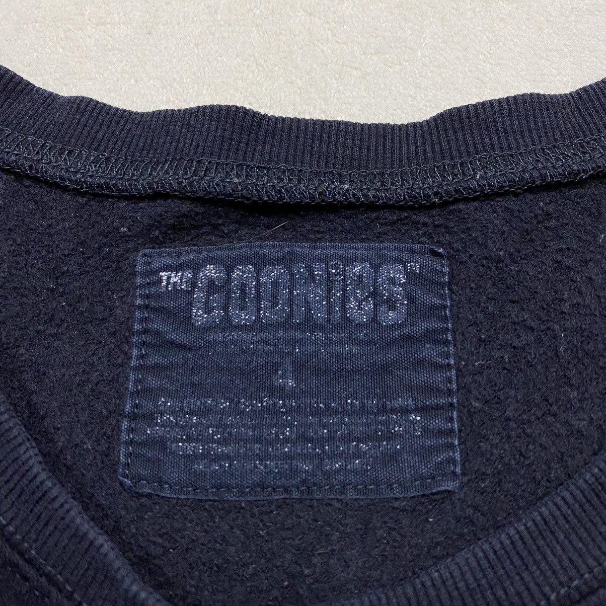 Vintage Classic Movie THE GOONIES Big Skull Sweatshirt Size US XXL / EU 58 / 5 - 9 Thumbnail