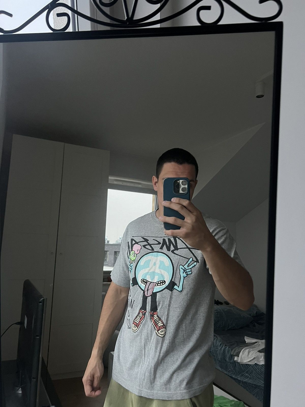 Stussy 00’s STUSSY ONE WORLD ONE LOVE ICE CREAM GUY RARE TEE Y2K Size US L / EU 52-54 / 3 - 2 Thumbnail