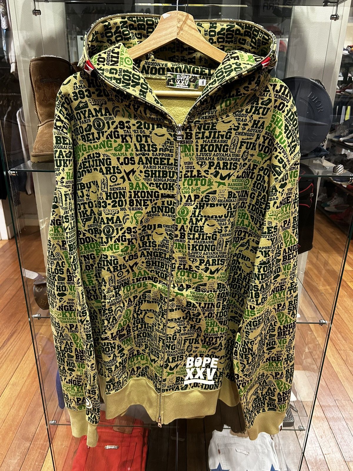 Bape Bape XXV Cities Camo Shark Zip Up Hoodie Size US XXL / EU 58 / 5 - 1 Thumbnail