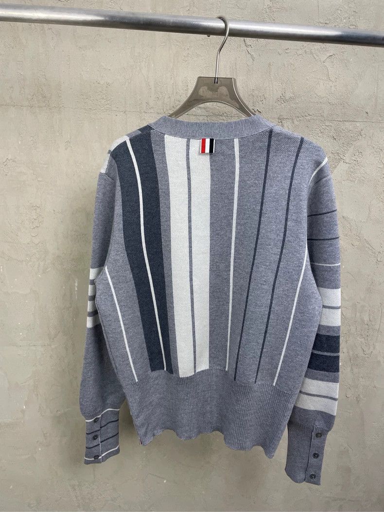 Thom Browne Thom browne Gray four-striped wool color-blocked striped ca Size US S / EU 44-46 / 1 - 2 Thumbnail