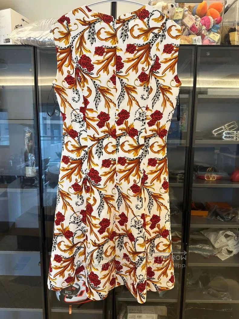 Versace Versace Rose dress Size S / US 4 / IT 40 - 2 Thumbnail