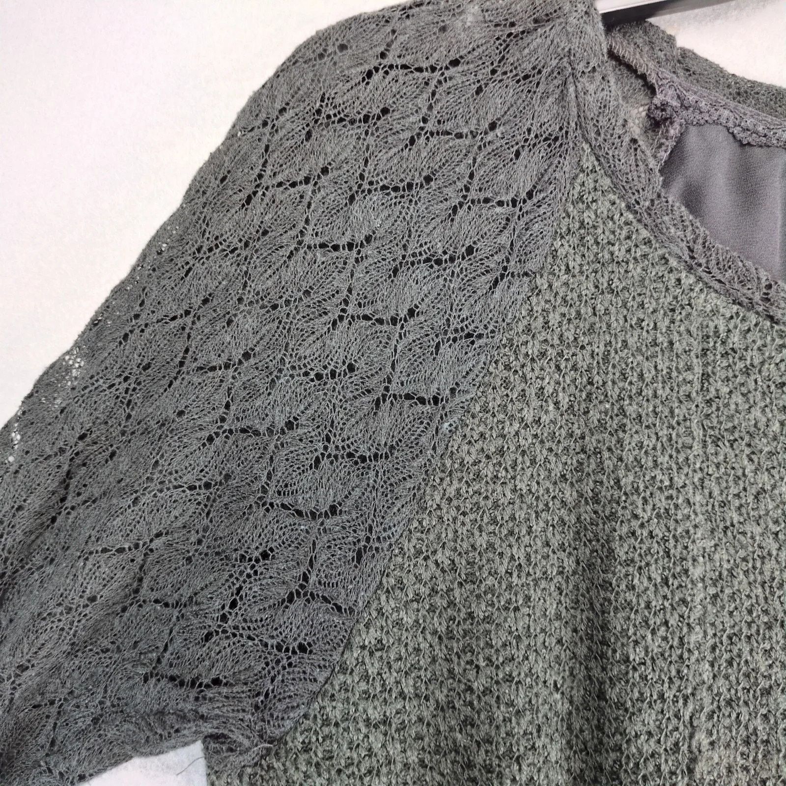 Anthropologie One September Gray Knit Top Women's S Long Lace Sleeves Size S / US 4 / IT 40 - 9 Thumbnail