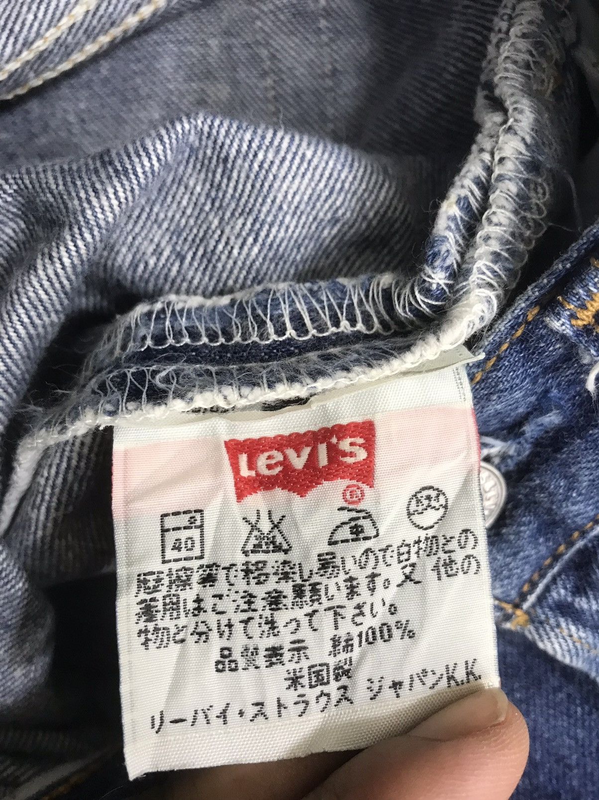 Levi's 💥90s Style💥Vintage Levis 501 Blue Wsh Distrssed Denim F242 Size US 31 - 21 Thumbnail