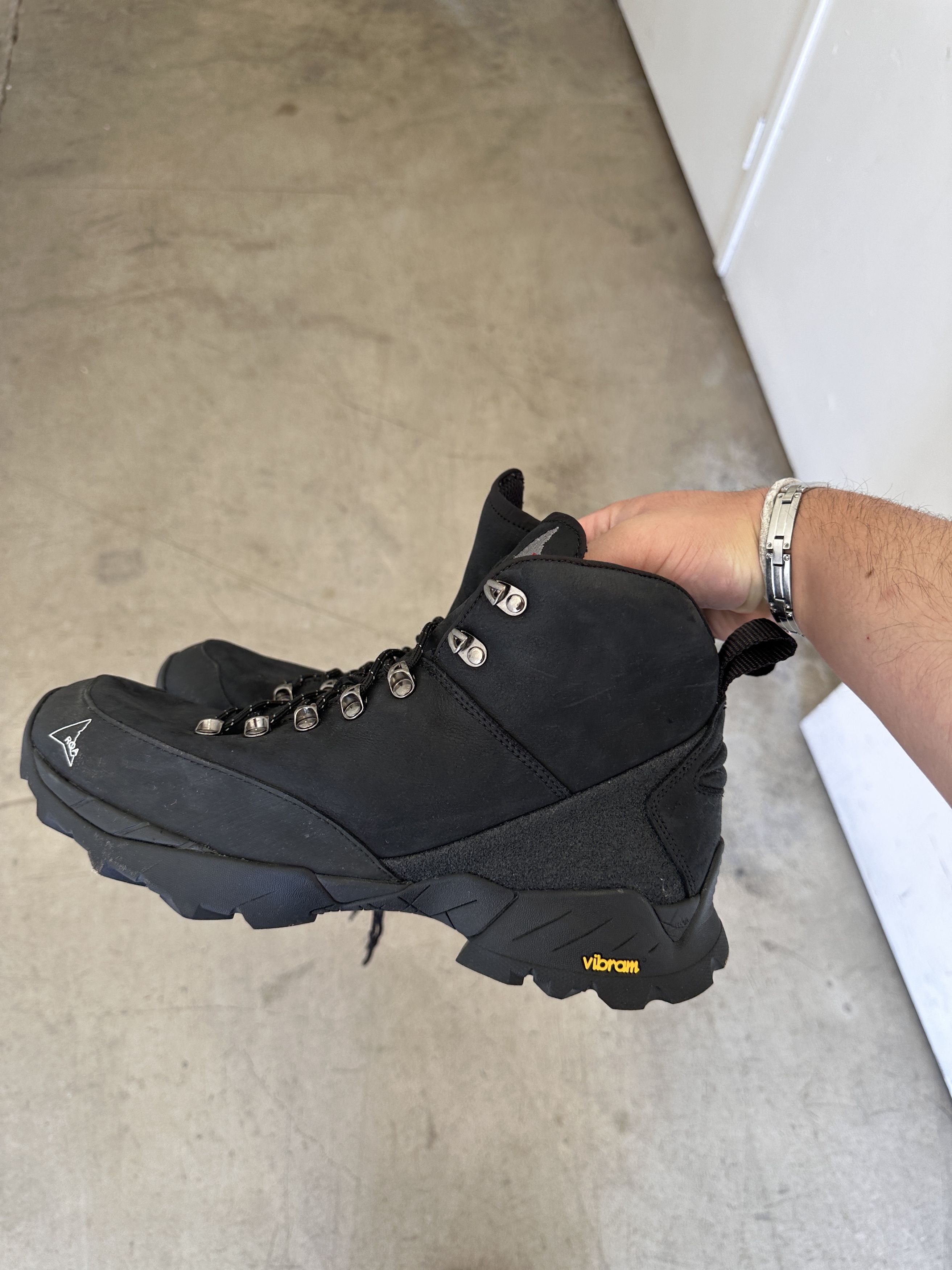 image of Roa. Hiking Boots In Kudu Leather. 1031 in Black, Men's (Size 12)
