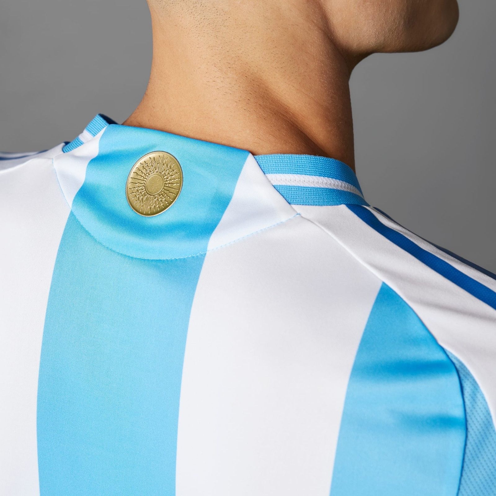 Adidas ADIDAS Men’s XL ARGENTINA 2024 HOME AUTHENTIC JERSEY IP8388 Size US XL / EU 56 / 4 - 10 Thumbnail