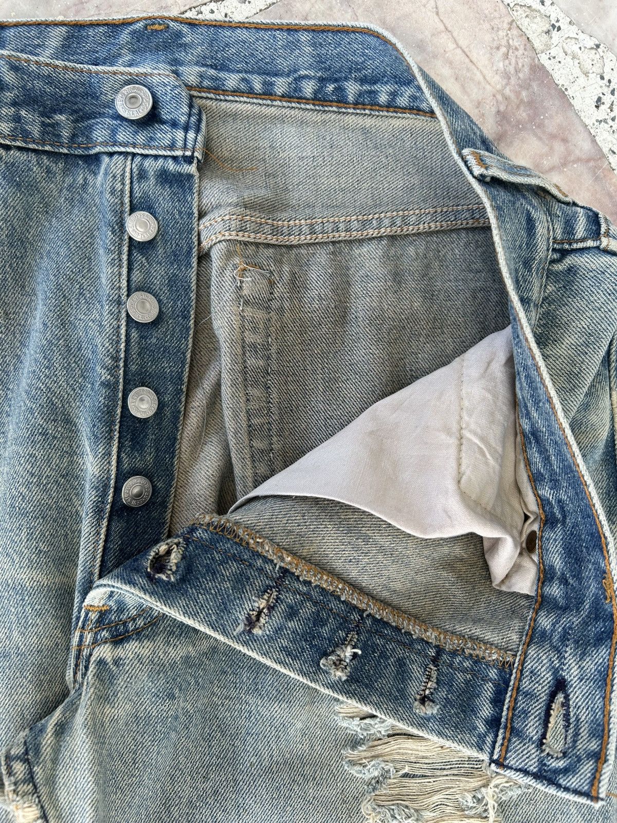 Levi's Levis 501 Vintage Ripped Jeans USA Size US 32 / EU 48 - 8 Thumbnail