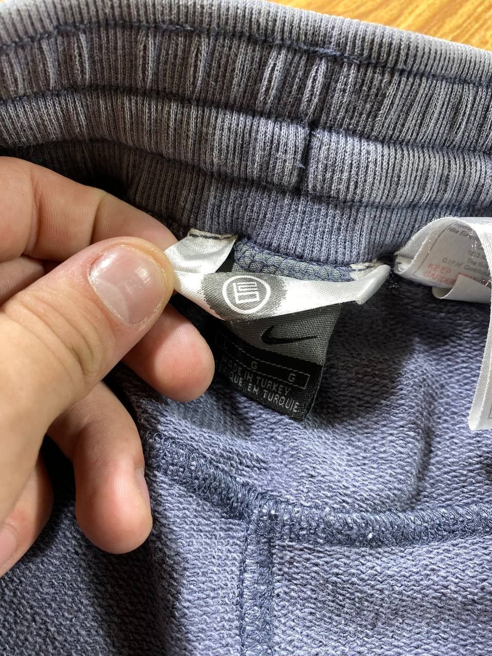 Nike × Vintage Vintage Nike Mens Shorts Size US 34 / EU 50 - 6 Thumbnail