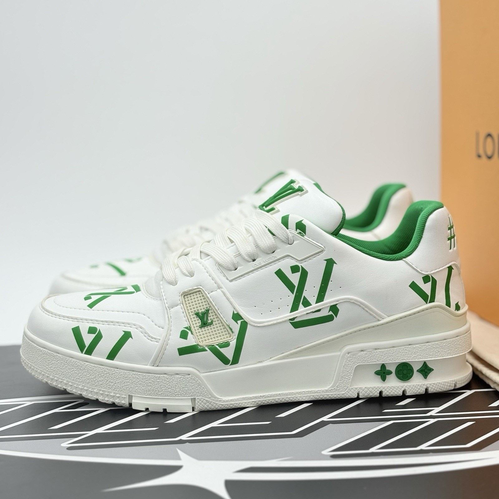 Louis Vuitton Louis Vuitton Trainer ' White Green Recycled ' | CLEAN! Size US 8 / EU 41 - 1 Thumbnail