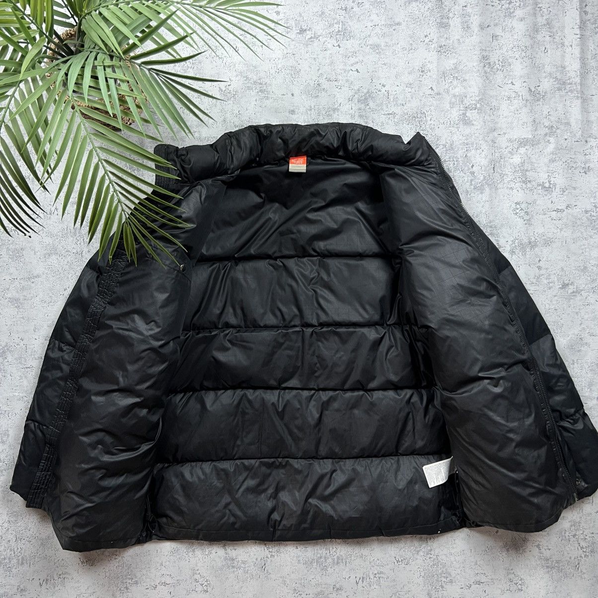 Nike 00s NIKE SWOOSH VINTAGE OVERSIZED DRILL PUFFER DOWN JACKET Size US XL / EU 56 / 4 - 2 Thumbnail