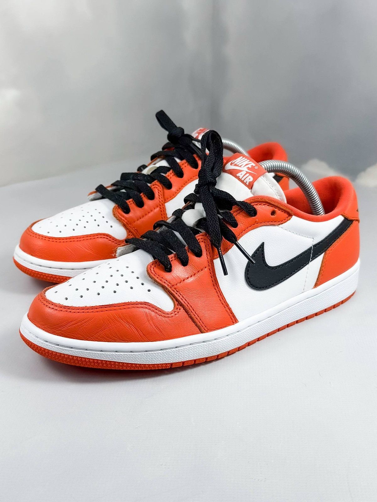 Jordan Brand Air Jordan 1 OG Low “Shattered Backboard” | US 9 | Size US 9 / EU 42 - 1 Thumbnail