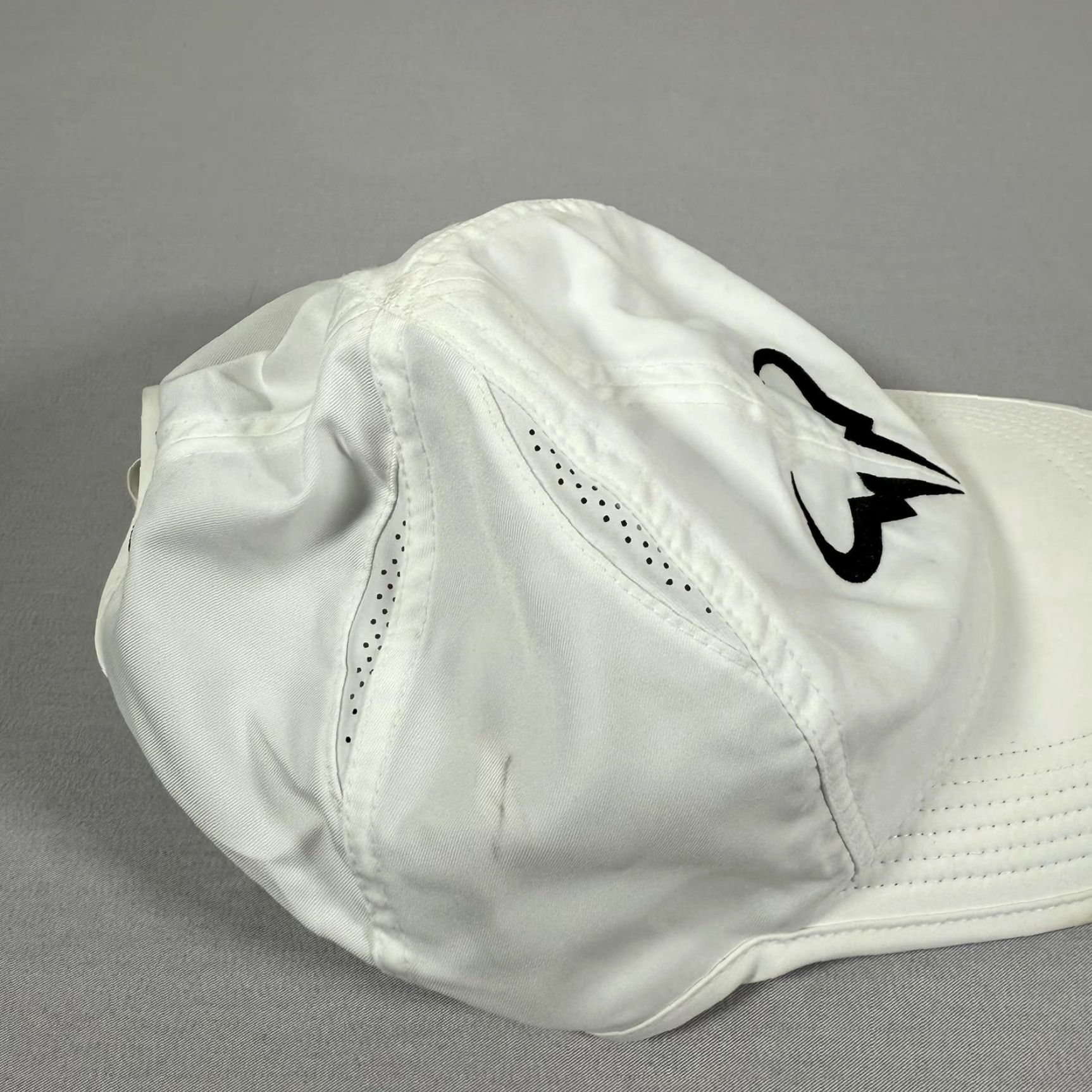 Nike Nike Hat Cap Rafael Nadal Strap Back Dri Fit Bull Mens Medium White Tennis Cap Baseball Size ONE SIZE - 7 Thumbnail