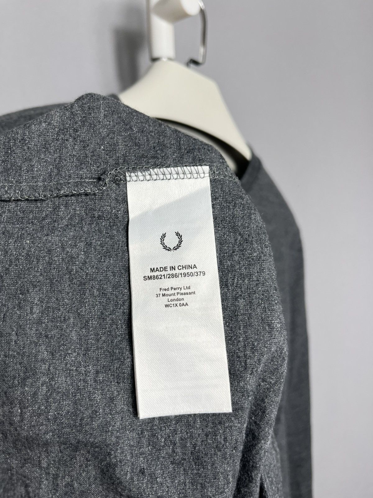 Fred Perry Fred Perry long sleeve t-shirt men’s cotton grey y2k casual Size US L / EU 52-54 / 3 - 7 Thumbnail