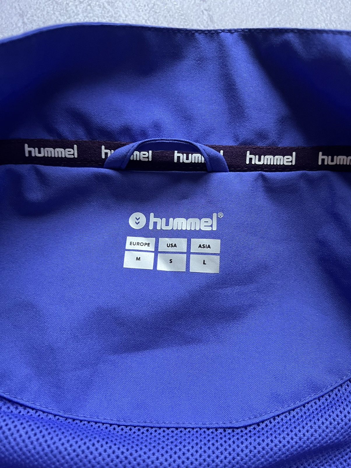 Hummel Hummel Everton Football Training Jacket Season 23/24 Size M Size US M / EU 48-50 / 2 - 8 Thumbnail