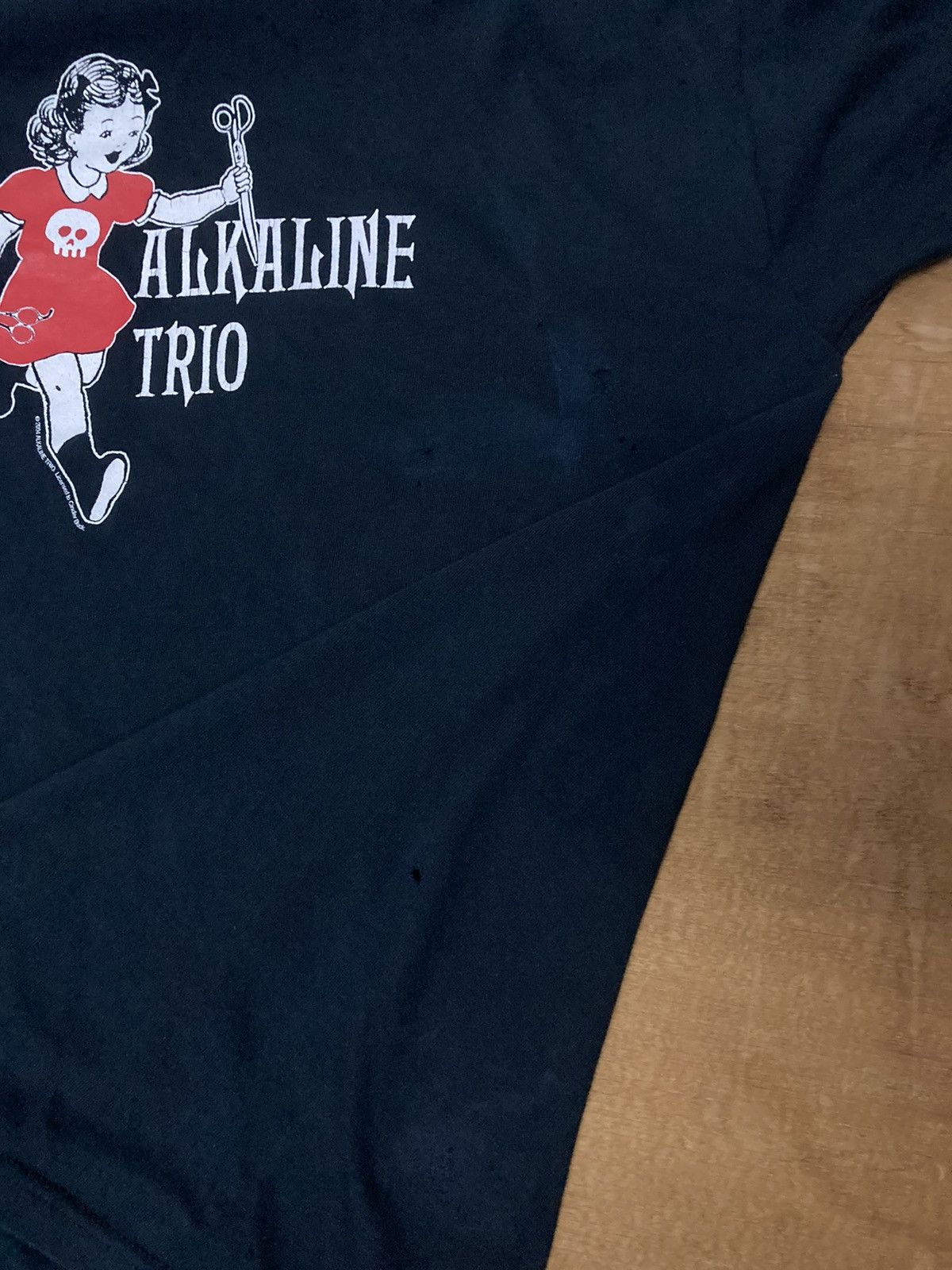 Band Tees Vintage 2004 Alkaline Trio Tshirt Size US L / EU 52-54 / 3 - 7 Thumbnail