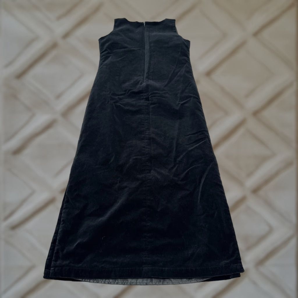 Disney VINTAGE Disney Mickey Minnie Mouse Velvet Midi Shift Dress Small Black Vest? (No, ensure using only original words) Size S / US 4 / IT 40 - 1 Thumbnail