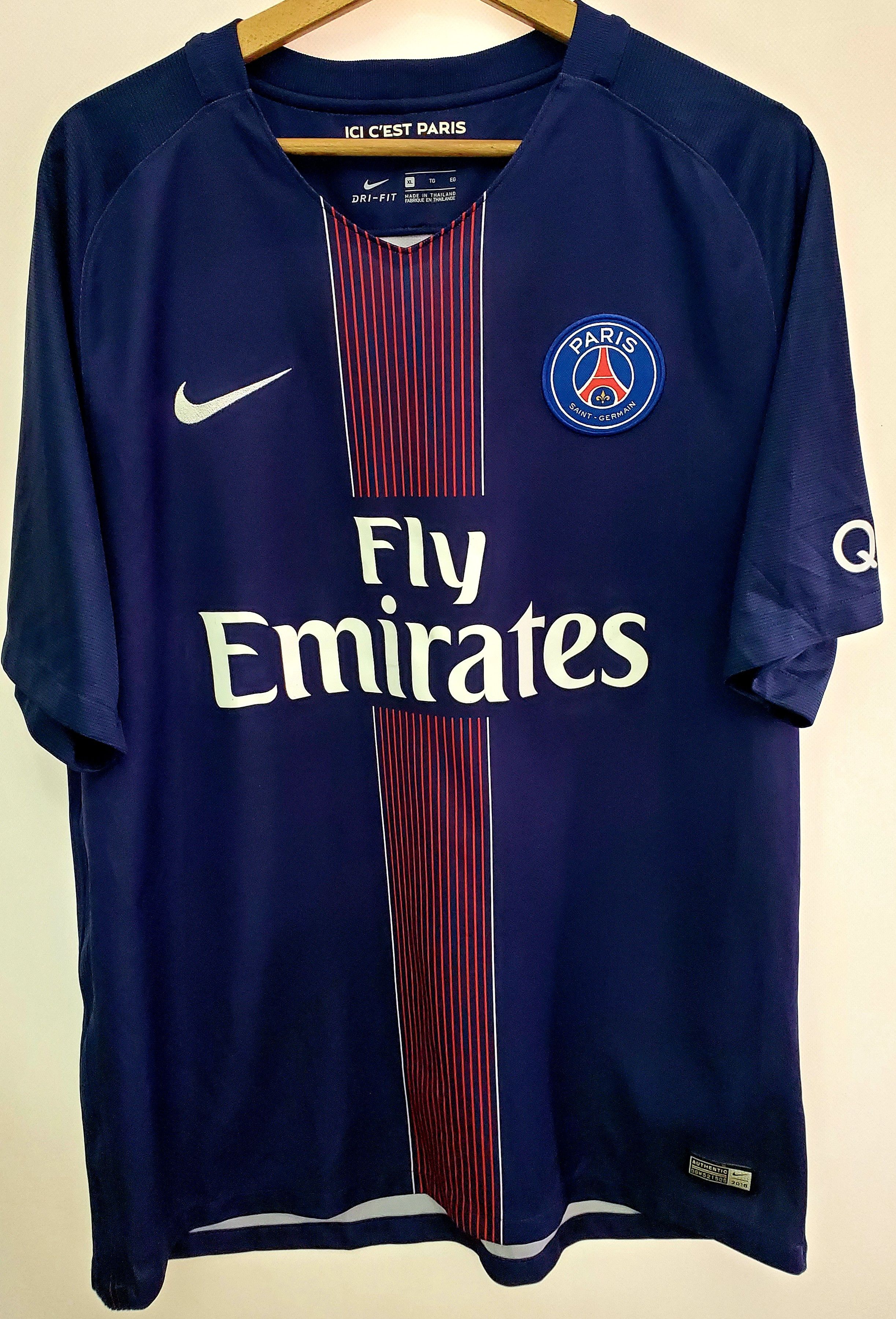 Nike Paris Saint Germain Jersey 2016 2017 Home perfect condition Size US XL / EU 56 / 4 - 1 Thumbnail